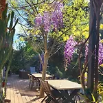 Jardins D'ailleurs Avec Piscine Et Terrasse *