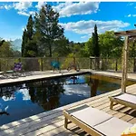 Alloggio in famiglia Jardins D'ailleurs Avec Piscine Et Terrasse