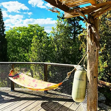 Jardins D'ailleurs Avec Piscine Et Terrasse Alloggio in famiglia Nîmes
